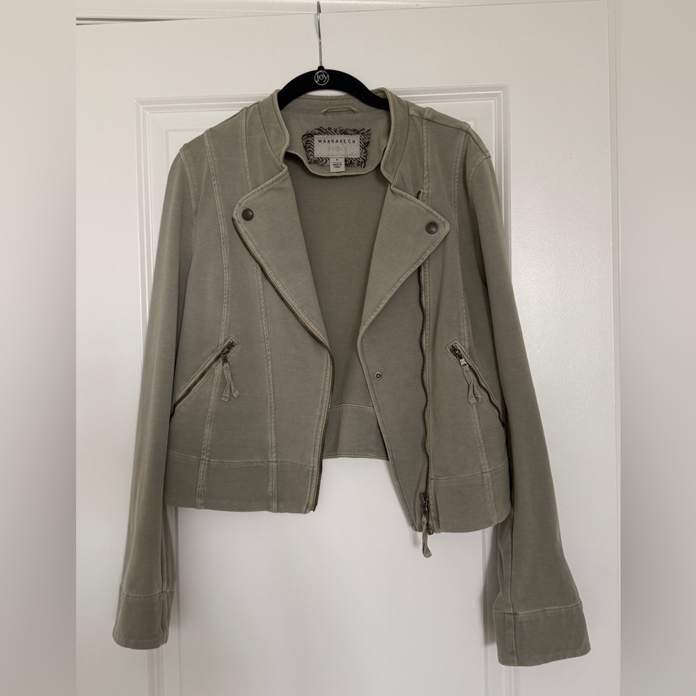 Women's olive green Jacket